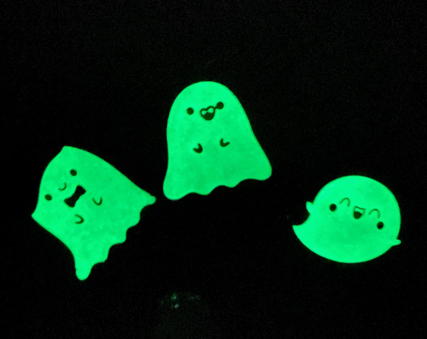 glow in dark enamel pin