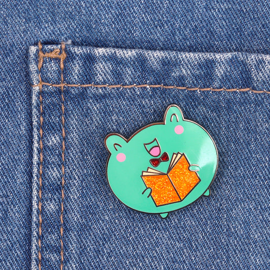 kawaii frog enamel pin 